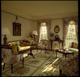 42_00_007 - Country Home Magazine